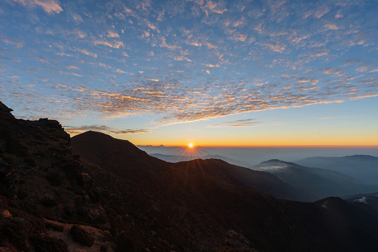 First light over the Himalaya from Pikey Peak