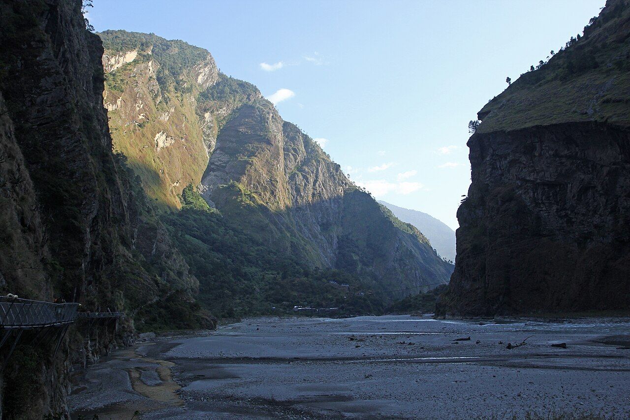 The Budhi Gandaki gorge on the approach to the Tsum Valley
